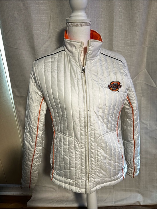 Sports by Carl Banks Jackets & Blazers - G111 Sports by Carl Banks Oklahoma State White Quilted Jacket with OSU logo